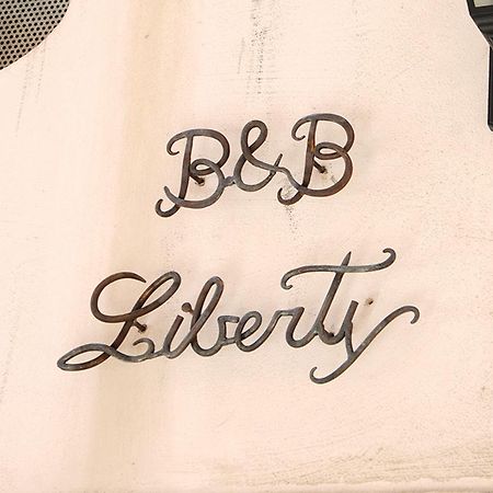 B&B Liberty Андрия Екстериор снимка