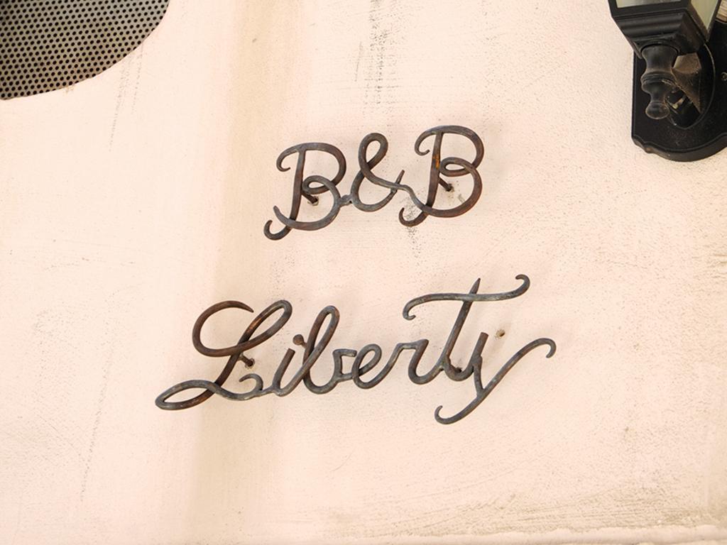 B&B Liberty Андрия Екстериор снимка